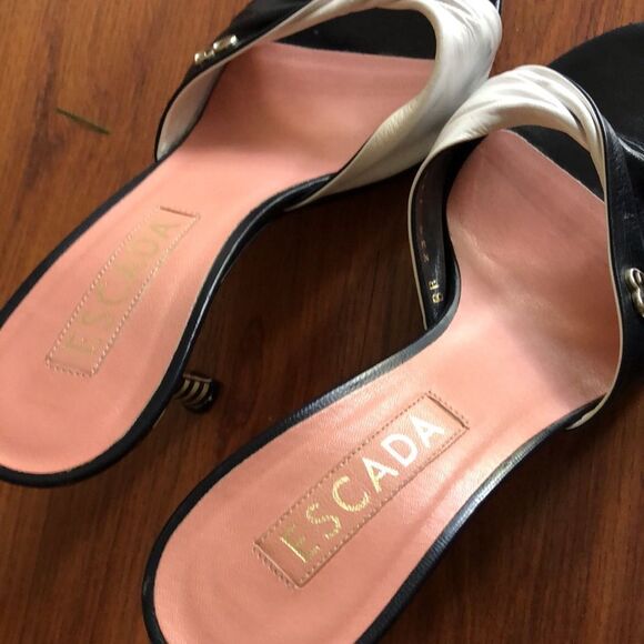 Escada, black and white leather Slip on heels size 8.5. - Picture 5 of 10